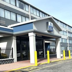 Best Western Rutgers University Hotel - Exterior