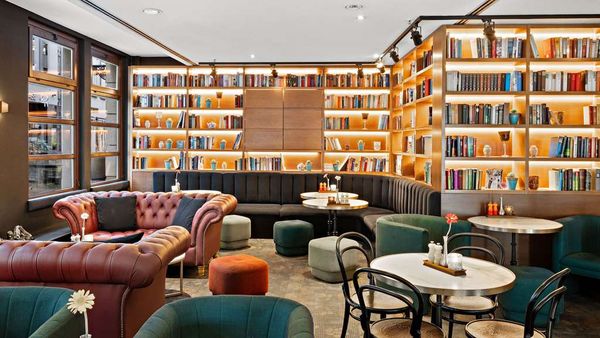 Hilton Dresden by null