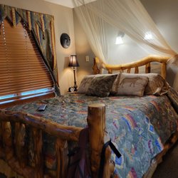 The Lodge at Grant's Trail - Bed