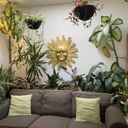Grant Street Wellness Clinic - Inviting waiting area