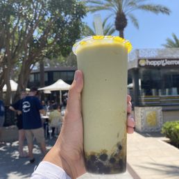 Exterior outside entrance of Happy Lemon - Mango Matcha w/ Boba - San Diego, California Exterior outside entrance of Happy Lemon - Mango Matcha w/ Boba - San Diego, California