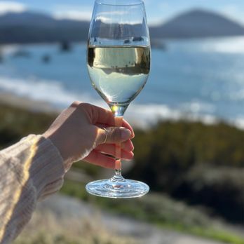 Redfish - Wine - Seafood Near Me - Port Orford, Oregon