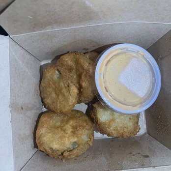 Smith & Kings - Fried pickles - Cocktail Bars Near Me - Honolulu, Hawaii Smith & Kings - Fried pickles - Cocktail Bars Near Me - Honolulu, Hawaii