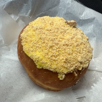 The Pub Chip Shop - Lemon blueberry donut - British Near Me - Pittsburgh, Pennsylvania The Pub Chip Shop - Lemon blueberry donut - British Near Me - Pittsburgh, Pennsylvania