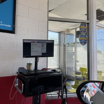 Valvoline Instant Oil Change - Checkout - Oil Change Stations Near Me - OMAHA, Nebraska Valvoline Instant Oil Change - Checkout - Oil Change Stations Near Me - OMAHA, Nebraska