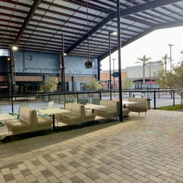 Outdoor courts/patio