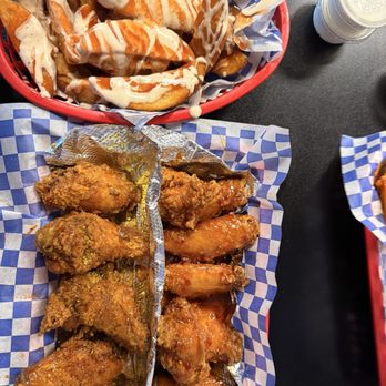 Wayne's Wings - Buffalo ranch fries with the OG and the Texas honeybee seasoning - Chicken Wings Near Me - San Antonio, Texas Wayne's Wings - Buffalo ranch fries with the OG and the Texas honeybee seasoning - Chicken Wings Near Me - San Antonio, Texas