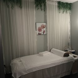 Elegant Foot Spa - Room #5