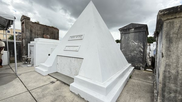 St. Louis Cemetery No. 1 Official Tour by null