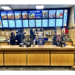 Culver's - Culver's Bronzeville 3355 S Martin Luther King Dr, Chicago, IL IceCreams Shakes Burgers Fish Chickens Sandwiches & Salads etc.Cool!