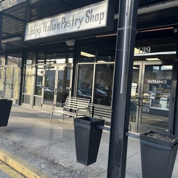 Libby's Italian Pastry Shop - The outside - Ice Cream & Frozen Yogurt Near Me - New Haven, Connecticut