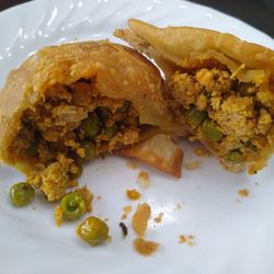 Lyndale Corner Food Mart - Inside the chicken samosas.