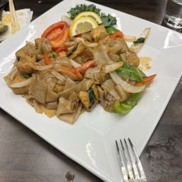 Tofu drunken noodles