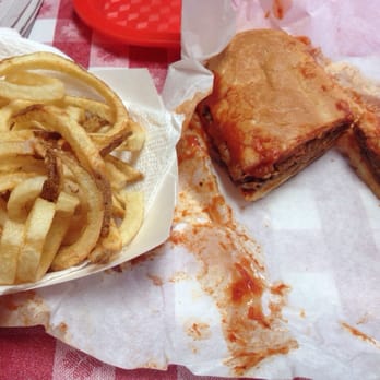 Lou & Laura's - BBQ beef sandwich and Hot Curly Q's - American Near Me - Alexandria, Louisiana