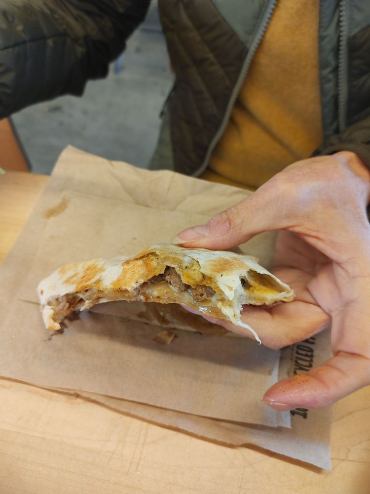 CHIPOTLE MEXICAN GRILL Updated September 2024 14 Photos & 27