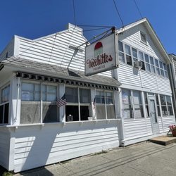 Vecchitto's Italian Ice - The storefront