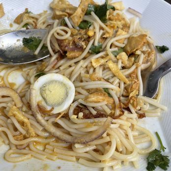 Rangoon Ruby - Nan Gyi Dok - Asian Fusion Near Me - Palo Alto, California