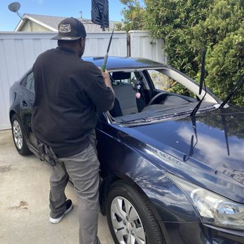 A Clear View Auto Glass - Owner, Bill Soloman removes old windshield. - Auto Glass Services Near Me - San Diego, California A Clear View Auto Glass - Owner, Bill Soloman removes old windshield. - Auto Glass Services Near Me - San Diego, California