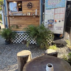 La Cafetera - Nice place to sit