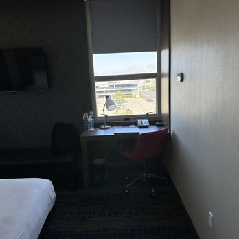 Aloft by Marriott Santa Clara - Workspace - Hotels Near Me - San Jose, California