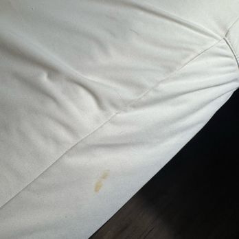 Clarion Pointe - Stains on bed linens - Hotels Near Me - Sylva, North Carolina Clarion Pointe - Stains on bed linens - Hotels Near Me - Sylva, North Carolina