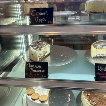 Main Cake - Patisserie/Cake Shop Near Me - Würzburg, BY