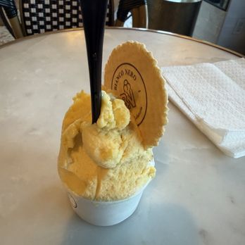 Bianco Nero - Small cup Passion fruit and white chocolate raspberry - Gelato Near Me - Englewood, New Jersey Bianco Nero - Small cup Passion fruit and white chocolate raspberry - Gelato Near Me - Englewood, New Jersey