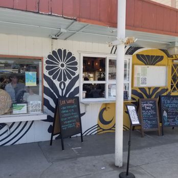 The Hidden Kitchen - Ordering window - Juice Bars & Smoothies Near Me - Cayucos, California The Hidden Kitchen - Ordering window - Juice Bars & Smoothies Near Me - Cayucos, California