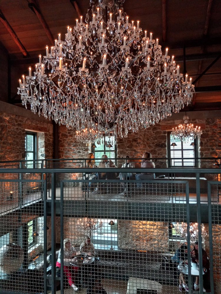 RH Yountville Wine Vault Logo