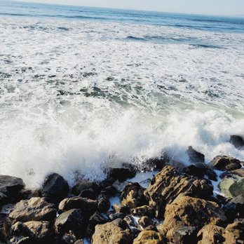 Rockaway Beach - Beaches Near Me - Pacifica, California