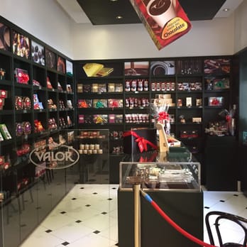 Chocolatería Valor - Coffee & Tea Near Me - Madrid, M Chocolatería Valor - Coffee & Tea Near Me - Madrid, M