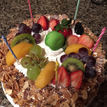 Six Ping Bakery - Vanilla cake w/fruit & pudding filling, almond on the outside. Nice, fluffy and not too sweet. Comes w/plastic cutting knife and candles. - Bakeries Near Me - Houston, Texas Six Ping Bakery - Vanilla cake w/fruit & pudding filling, almond on the outside. Nice, fluffy and not too sweet. Comes w/plastic cutting knife and candles. - Bakeries Near Me - Houston, Texas