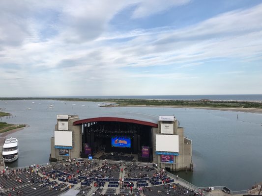 Jones Beach Theater 568 Photos 282 Reviews Music Venues Jones Beach Theater 568 Photos 282