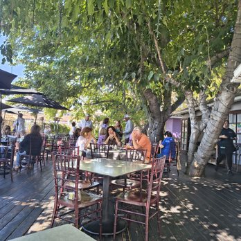Shenandoah At the Arbor - Patio - Southern Near Me - Los Alamitos, California