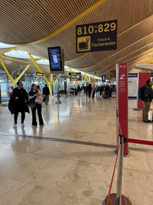 Adolfo Suárez Madrid–Barajas Airport by null