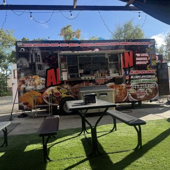 Mi Lindo Apatzingan - Truck - Food Trucks Near Me - San Jose, California Mi Lindo Apatzingan - Truck - Food Trucks Near Me - San Jose, California