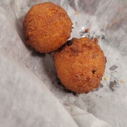 Catfish Country - Hush puppies