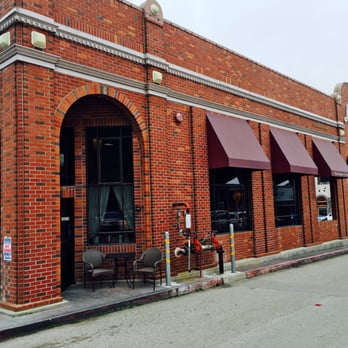 Linn's Restaurant - American Near Me - Cambria, California Linn's Restaurant - American Near Me - Cambria, California