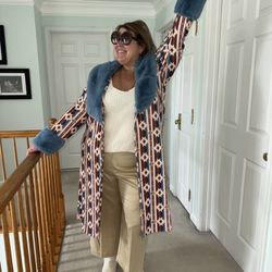 Yellow Balloon Consignment - LOOK AT THIS COAT