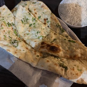 Masthi Bar & Grill - Garlic Naan - Indian Near Me - Issaquah, Washington