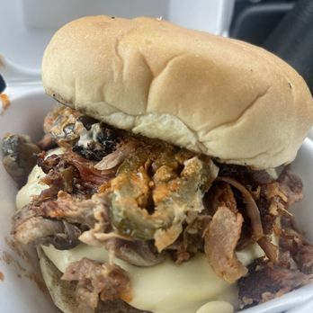The Ranch KC - Pulled pork burger with added jalapenos - Barbeque Near Me - Belton, Missouri The Ranch KC - Pulled pork burger with added jalapenos - Barbeque Near Me - Belton, Missouri