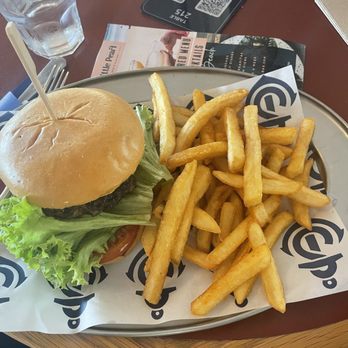 Hotel Steyne - Steyne burger - Hotels Near Me - Manly, NSW Hotel Steyne - Steyne burger - Hotels Near Me - Manly, NSW