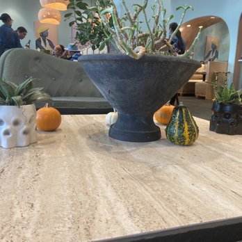 Joyce - Love the decor and colors - Southern Near Me - Los Angeles, California