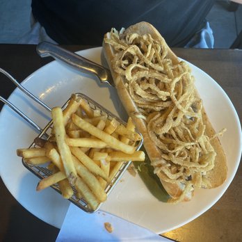Yard House - cheesesteak sandwich - New American Near Me - Lombard, Illinois Yard House - cheesesteak sandwich - New American Near Me - Lombard, Illinois
