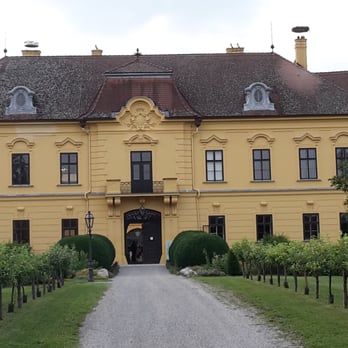 Schloss Eckartsau - Landmarks & Historical Buildings Near Me - Eckartsau, 3