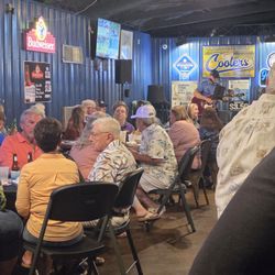 Cooler's Ice House - Live music