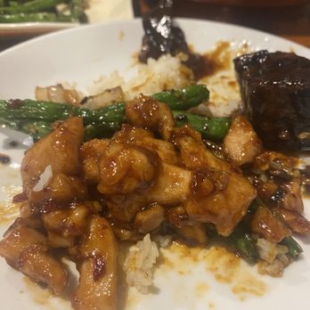 Peppercorns Kitchen - Kung Pao chicken, fried string beans, braised pork belly, steamed rice. - Chinese Near Me - West Lafayette, Indiana Peppercorns Kitchen - Kung Pao chicken, fried string beans, braised pork belly, steamed rice. - Chinese Near Me - West Lafayette, Indiana