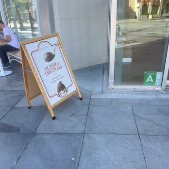 Bacio di Latte - Sign - Ice Cream & Frozen Yogurt Near Me - Los Angeles, California Bacio di Latte - Sign - Ice Cream & Frozen Yogurt Near Me - Los Angeles, California