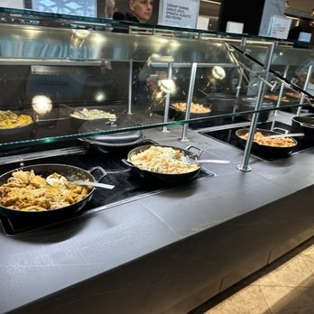 United Polaris Lounge - Buffet - Airport Lounges Near Me United Polaris Lounge - Buffet - Airport Lounges Near Me