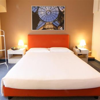 Hotel Blaise & Francis - Guest Room - Hotels Near Me - Milan, Michigan Hotel Blaise & Francis - Guest Room - Hotels Near Me - Milan, Michigan